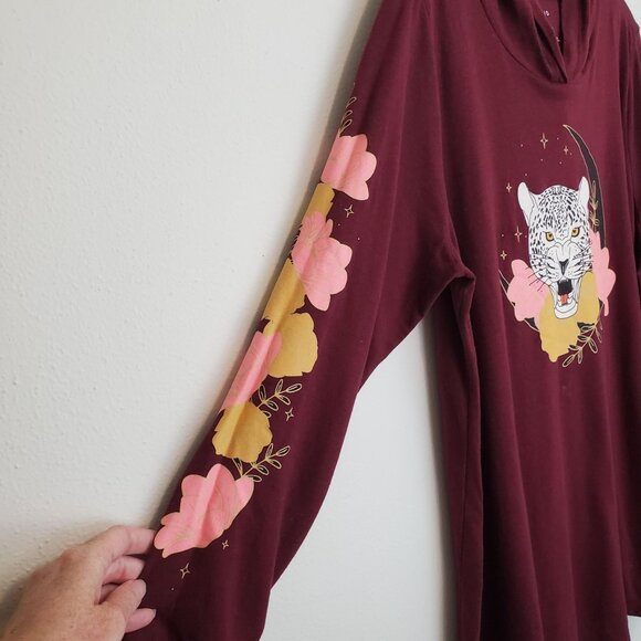 Torrid classic fit maroon long sleeve hooded tee - Picture 6 of 15